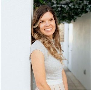 Meet your Posher, Sarai